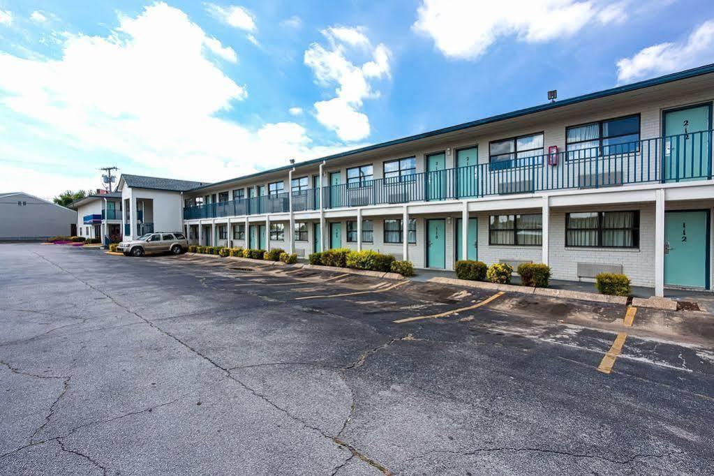 Motel 6 Chattanooga East 外观 照片